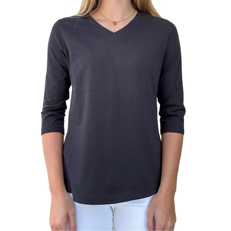 3/4 Sleeve V-Neck Tee In Black